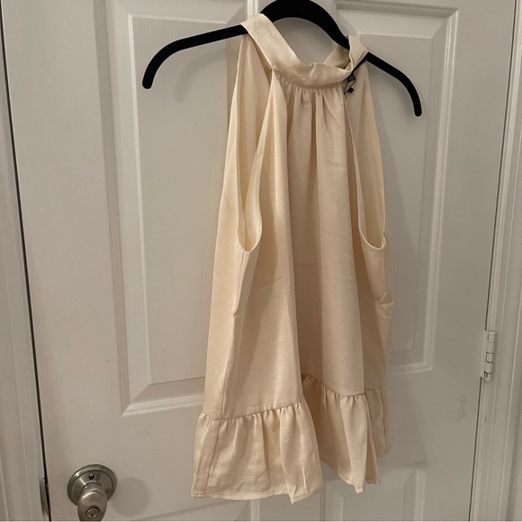 NWT Strut & Bolt for Vici cream halter top with tie - Picture 3 of 16